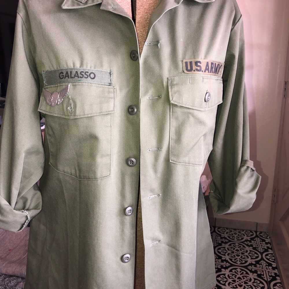 Vintage green military shirt w pop culture quote